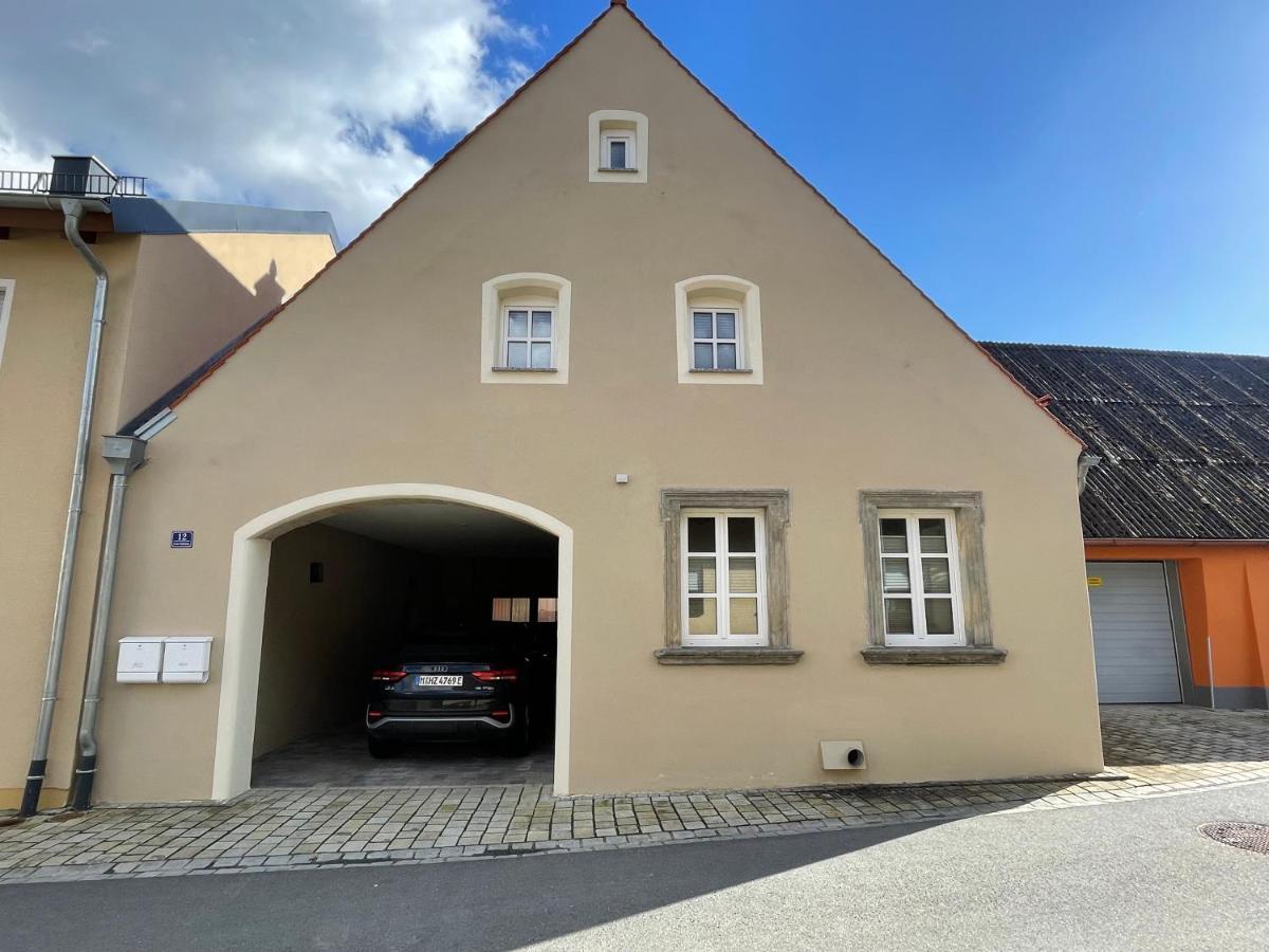 Apartment In Zentraler Lage Mit Privatparkplatz Grafenwohr Kültér fotó